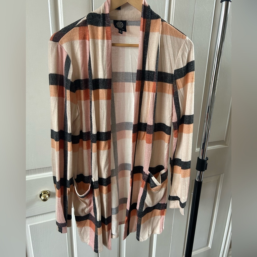 Bobeau Cardigan​​ - Picture 3 of 6